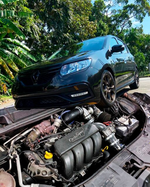 🚨 VENDIDO 🚨

Sandero RS 2.0 turbo 175whp. 

Carro equipado com: 

Coletor de admissão Ordospec(alumínio);
Turbina Master Power R4449; Intercooler frontal; 
Bicos injetores Deka short 600cc; Pistões e Bielas forjados AFP;
Oil catch can; 
Embreagem Sachs;
Câmbio Original; ECU Original ( acerto Márcio Maia);
ETANOL ;
Short shifter Ordospec;
Manômetros de temperatura e pressão de óleo/ turbina;
Sonda Nano FT 
Diferencial LSD BF Câmbios Especiais;
Molas R37 Ordospec; Pastilhas de freio/discos(troca recente); Freios refrigerados;
Pneus Michellin Ps4 225/45 R17 (dianteiros novos)

Feito pelo Márcio Maia da MM MOTORSPORTS. 
Carro muito bem acertado, tem uma tocada fantástica! Mecânica realmente robusta. 
Usado em Trackday e no dia a dia. 
Aceito carro de passeio de menor valor 2018/mais recente.

CDP é um perfil responsável por promover o encontro entre anunciantes e interessados. Não nos responsabilizamos pelas negociações e a validade das informações.

Visite nosso site e confira mais em www.classificadosdepista.com

______________

🌎 Localização: Brusque-SC
👤 Contato: ***
💰 Valor: R$ $$$
_____________
.
.
.
.
Apoiadores:
.
@rsperformance.com.br
@sanmarinorace